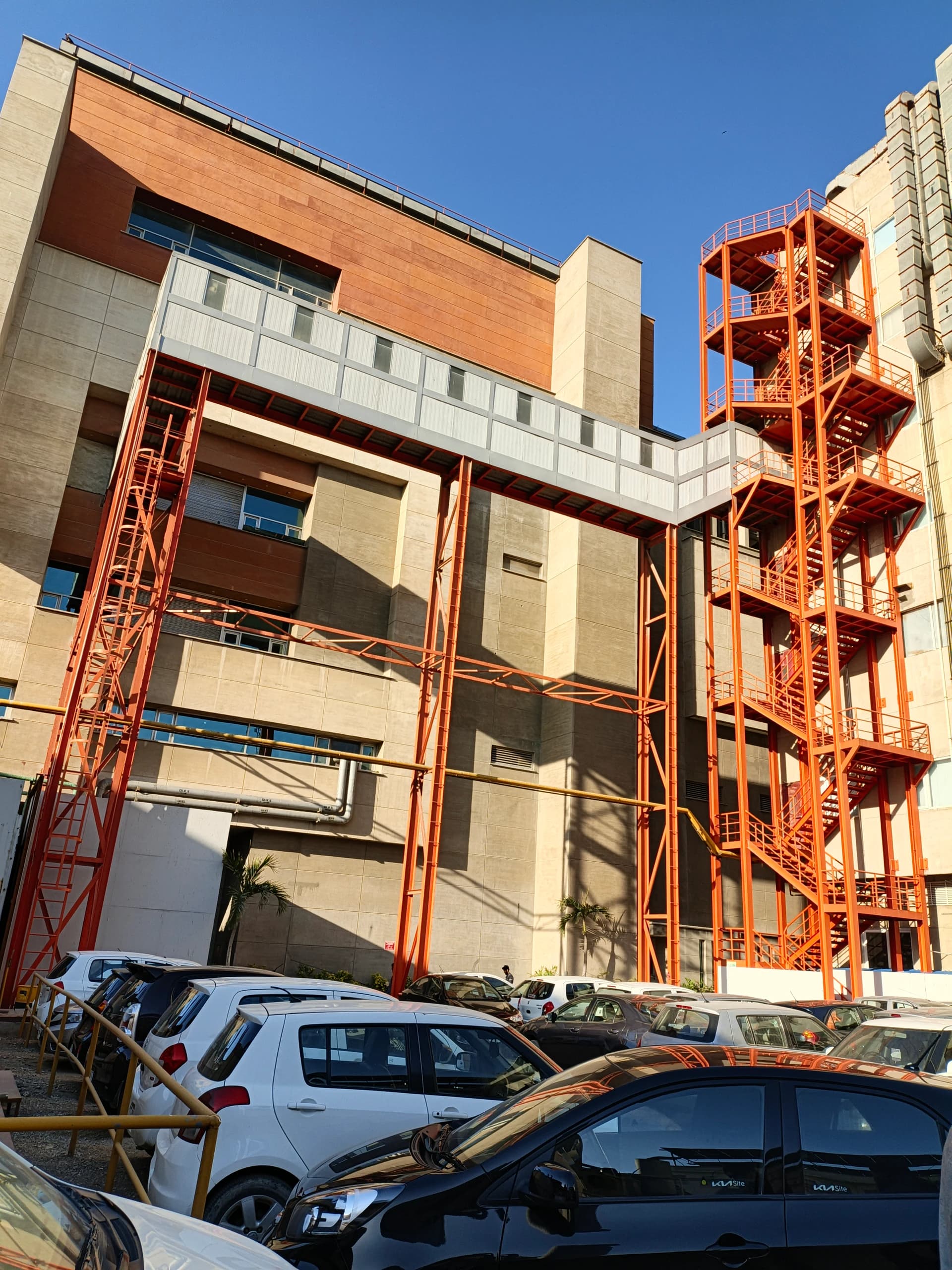 Steel structure columns and beams