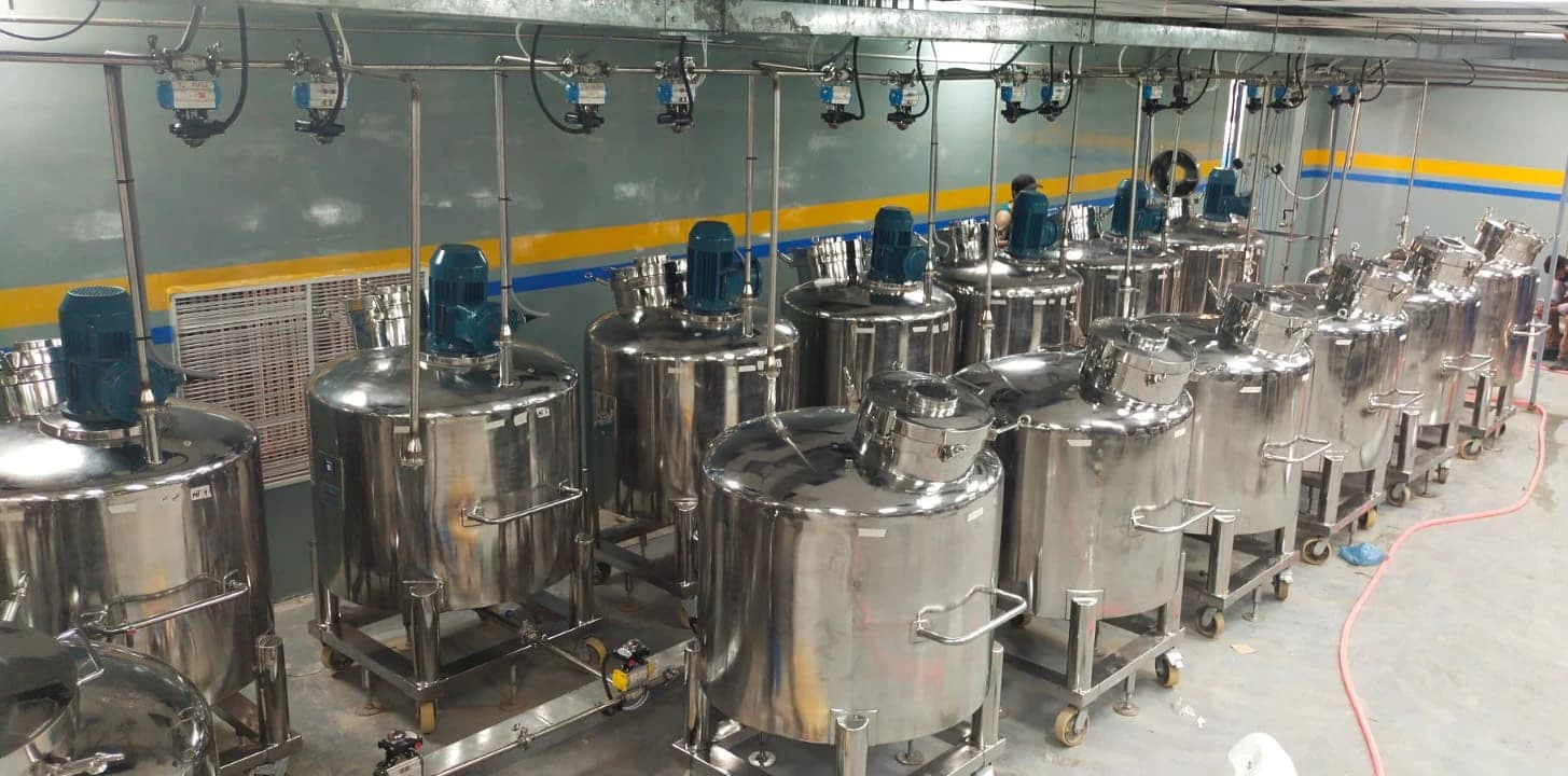 Stainless steel mixing tank