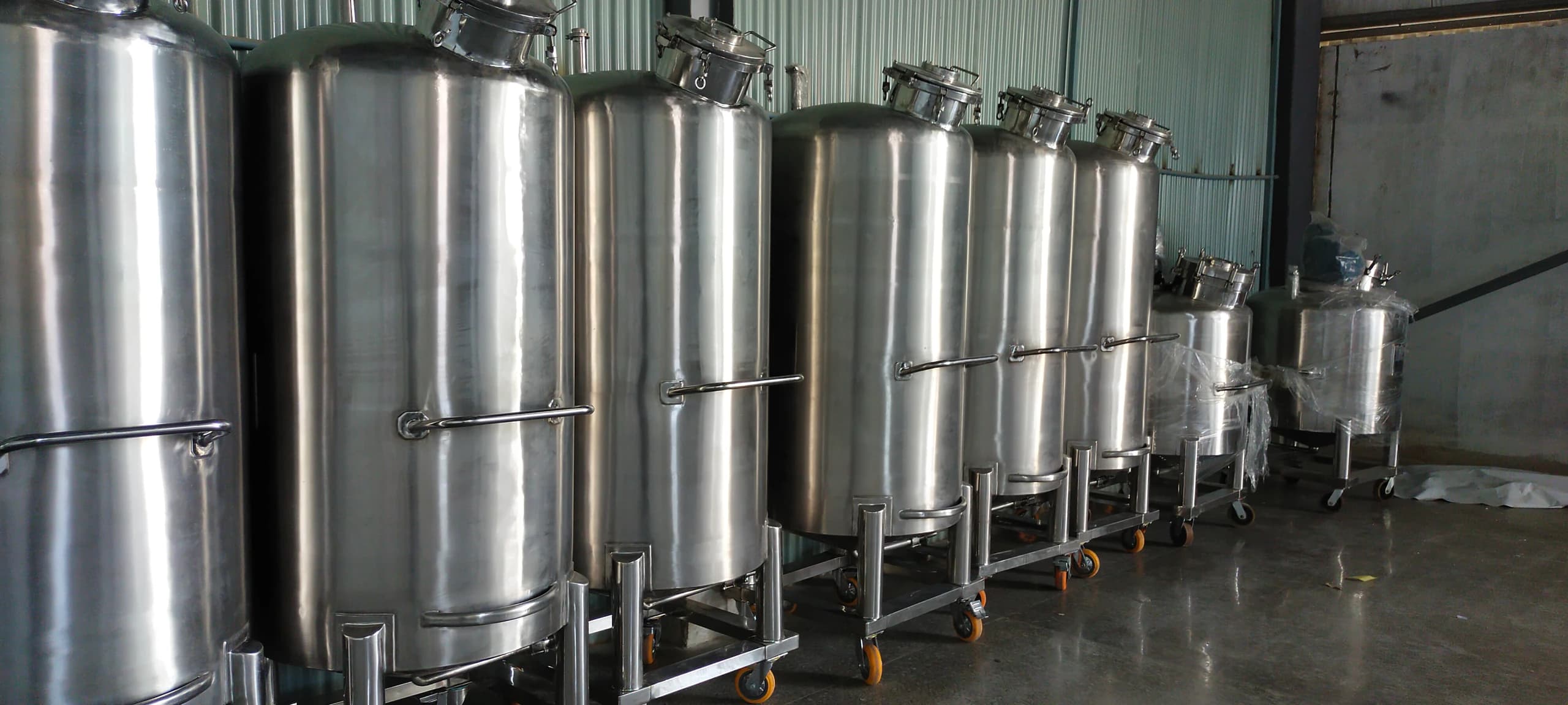 Finished SS mixing tank