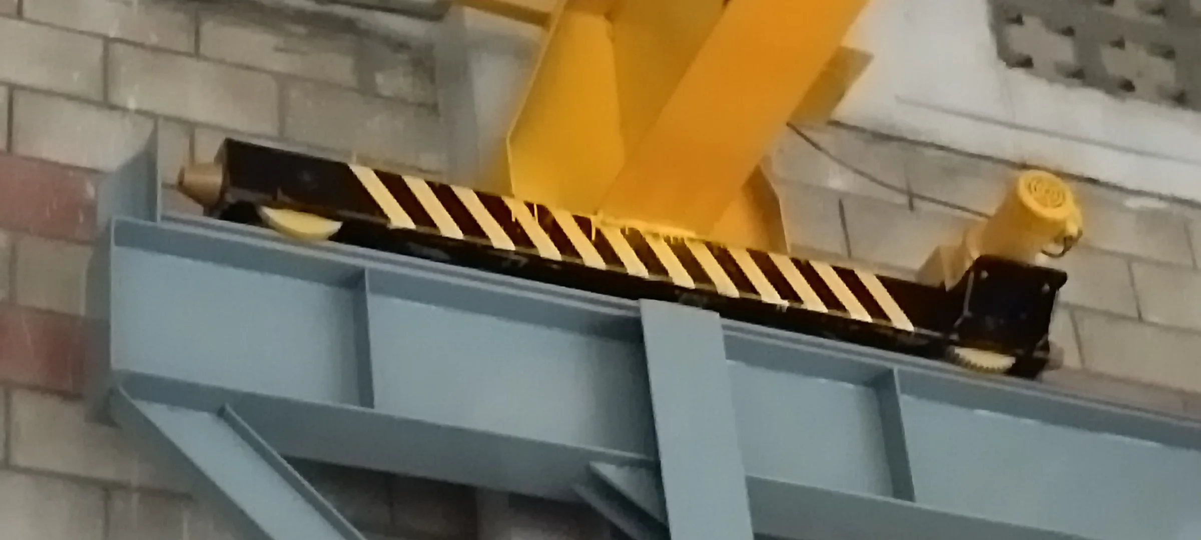 Industrial gantry frame