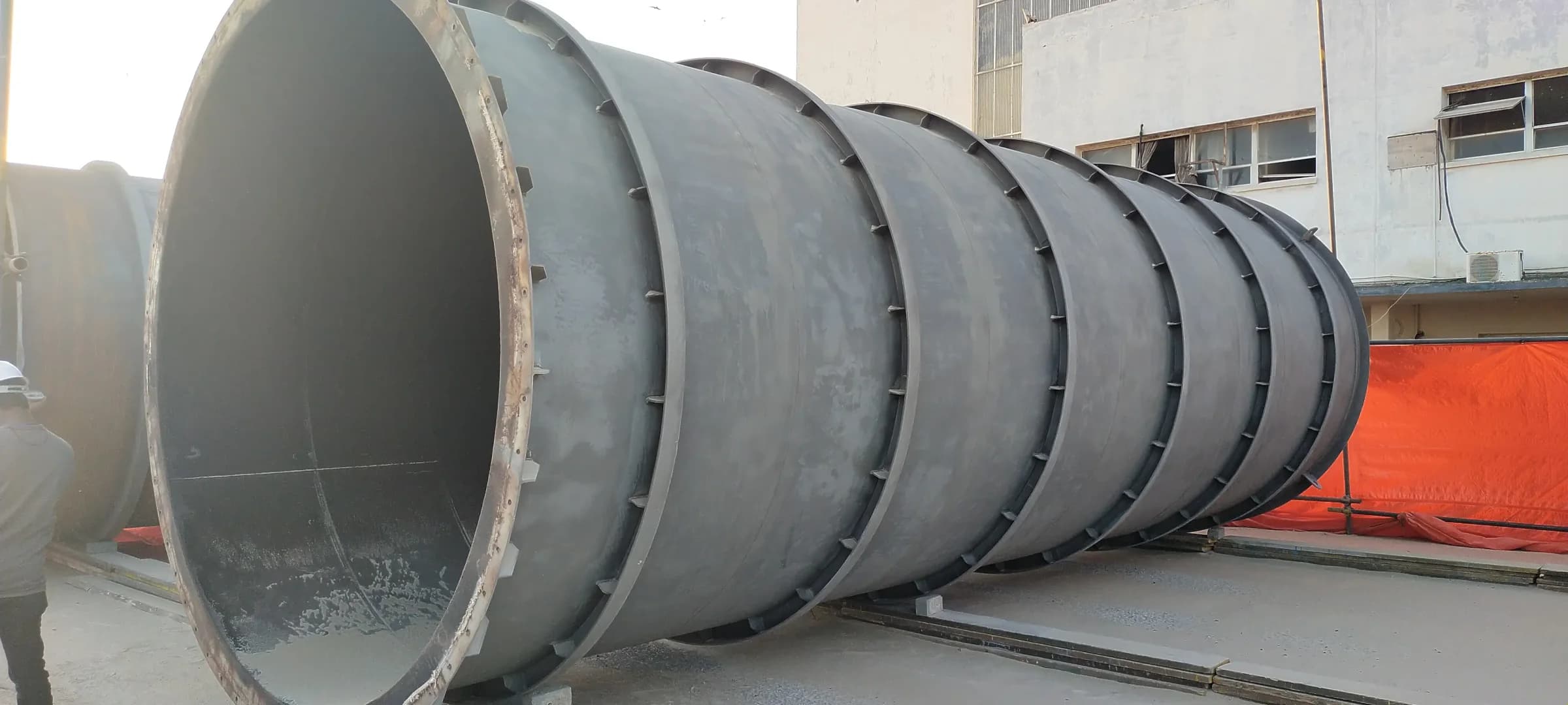 Gas turbine chimney view
